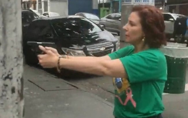STF mantém Zambelli como ré por perseguir armada um homem negro