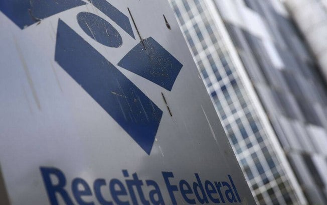 Arrecadação federal cresce 0,1% e chega a R$ 215,6 bilhões em outubro