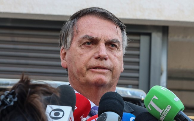 Bolsonaro diz que vai à Argentina para posse de Milei 'mesmo com Lula'
