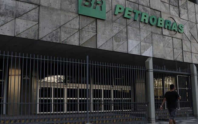 Petrobras desiste de vender refinaria no Ceará