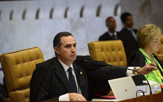 Retrocesso democrático, diz Barroso sobre PEC que limita poder do STF